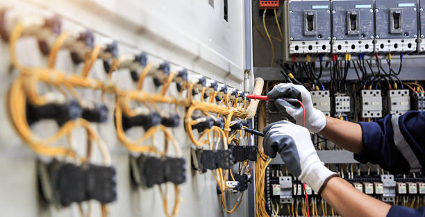 Professional Electrician technician working in California Polytechnic State University, CA